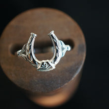 Carregar imagem no visualizador da galeria, 925 Silver Ancient Vogue Horseshoe Ring