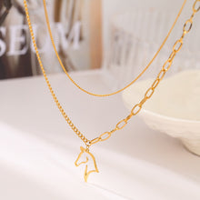 Carregar imagem no visualizador da galeria, Horse Head Silhouette Unique High-end Necklace