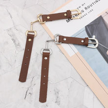 Carregar imagem no visualizador da galeria, Pulseira de cavalo plana pulseira de gancho de couro