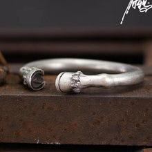 Load image into Gallery viewer, Adjustable Antique Silver Horseshoe Bracelet
