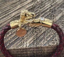Carregar imagem no visualizador da galeria, Wild Horse Cuff Leather Bracelet