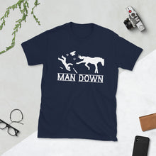 Afbeelding in Gallery-weergave laden, Man-down unisex T-shirt