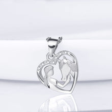 Carregar imagem no visualizador da galeria, Colar de Cavalo de Alimentação de Menina