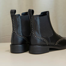 Lade das Bild in den Galerie-Viewer, Plateaustiefel mit klobigem Absatz