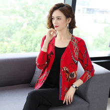 Load image into Gallery viewer, Horse chain print Sweater