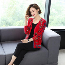 Load image into Gallery viewer, Horse chain print Sweater