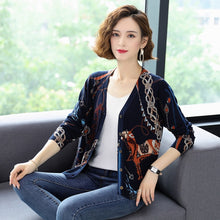 Load image into Gallery viewer, Horse chain print Sweater