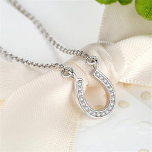 Lade das Bild in den Galerie-Viewer, Sterling Silver Letter U Diamond Pendant Necklace
