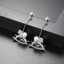 Carregar imagem no visualizador da galeria, Zircon Rocking Horse Earrings
