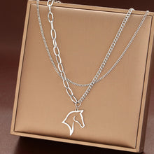 Carregar imagem no visualizador da galeria, Horse Head Silhouette Unique High-end Necklace
