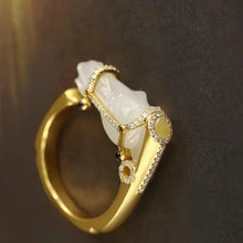 Carregar imagem no visualizador da galeria, Hot Selling Hetian Jade Horse Head Ring, Lucky Year of Horse Saddle Ring, Elegant Light Luxury Jewelry
