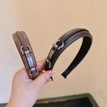 Carregar imagem no visualizador da galeria, Faixas de cabelo de couro PU para mulheres
