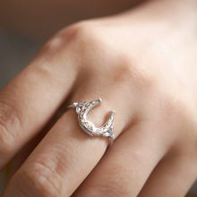 Carregar imagem no visualizador da galeria, 925 Silver Ancient Vogue Horseshoe Ring
