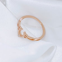 Carregar imagem no visualizador da galeria, 925 Sterling Silver Horseshoe Hollow Lace Ring
