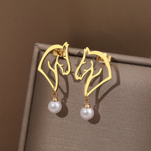 Load image into Gallery viewer, Line Horse Pearl Charms Earrings
