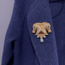 Load image into Gallery viewer, Pearl Horse Heads Brooch
