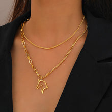 Carregar imagem no visualizador da galeria, Horse Head Silhouette Unique High-end Necklace
