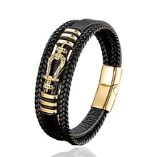 Cargar imagen en el visor de la galería, Pulsera con dije de herradura de cuero multicapa
