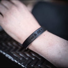 Load image into Gallery viewer, Personalized Leather Bracelet
