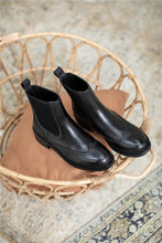Load image into Gallery viewer, Leather Retro Carved British Style Short Boots
